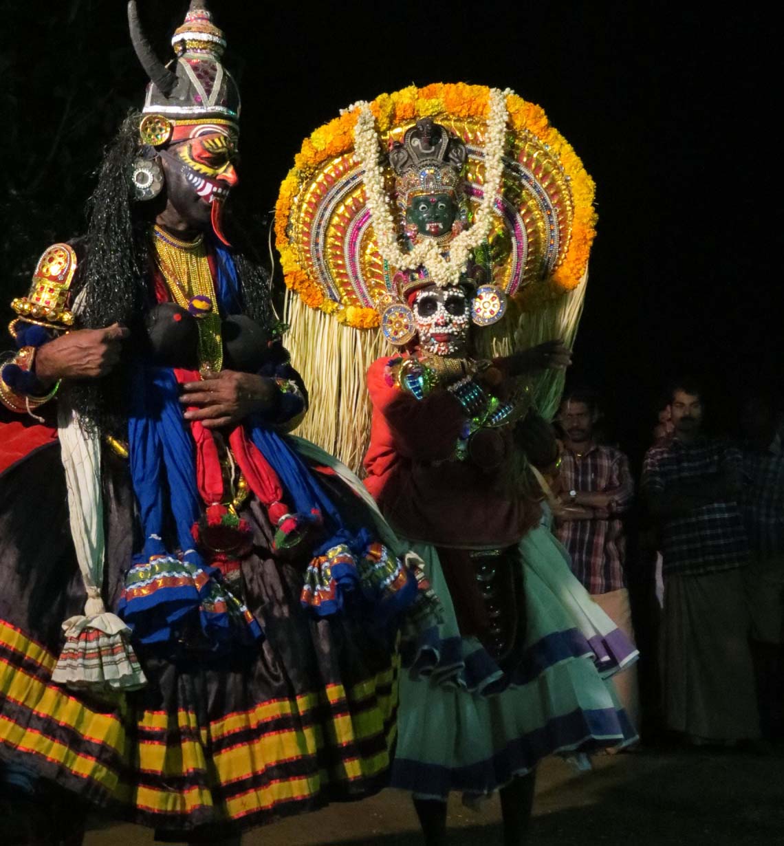 Mudiyettu Kezhoor Kavu